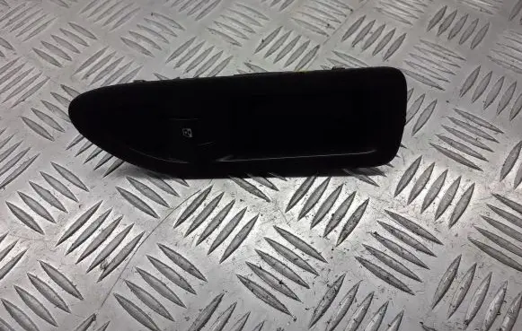 Renault Laguna II Quarter vent window switch 8200016014