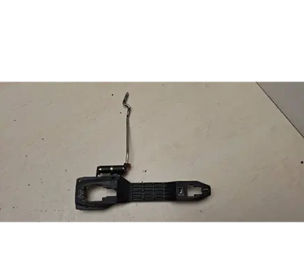 Toyota Avensis T250 Front door exterior handle/bracket 242302 PA6GF30