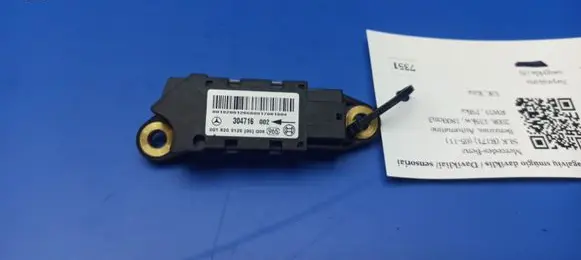 Mercedes-Benz SLK R171 Airbag deployment crash/impact sensor 304716002 001820912606Q008
