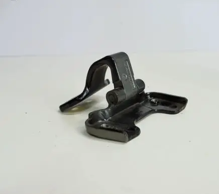 Mercedes-Benz C W204 Tailgate/trunk/boot hinge A2047400237