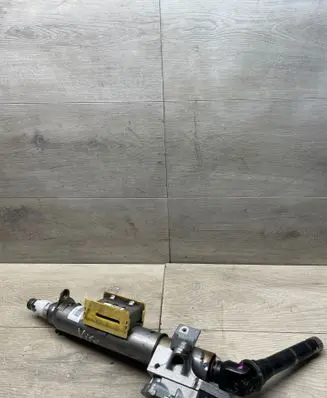 Mercedes-Benz Vito Viano W639 Steering wheel axle A6394621520 19413256