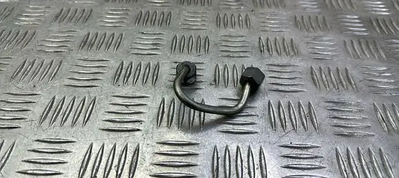 Suzuki Grand Vitara II Fuel injector supply line/pipe 