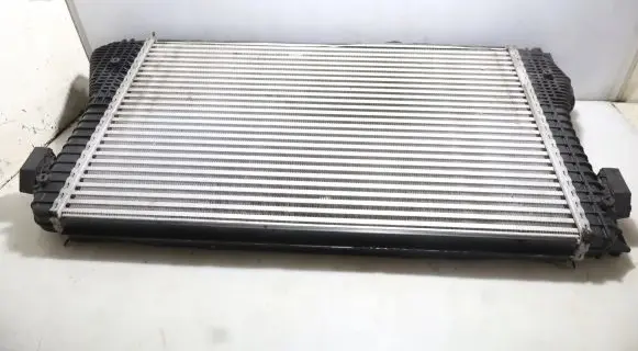 Skoda Octavia Mk2 (1Z) Intercooler radiator