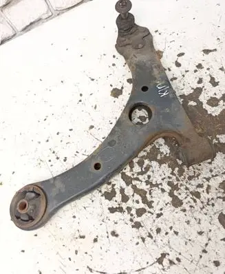 Toyota Prius (XW20) Front lower control arm/wishbone