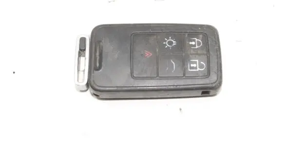 Volvo V40 Ignition key/card 