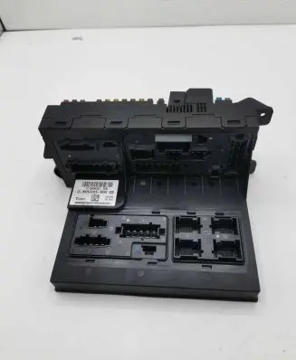 Mercedes-Benz E W211 SAM control unit 2115454301