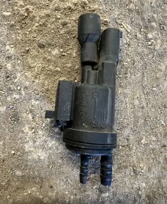 Mercedes-Benz ML W163 Valve vacuum 0025401497 48843625B00