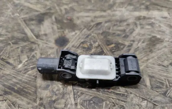 Chrysler 300 - 300C Airbag deployment crash/impact sensor 04896173AA