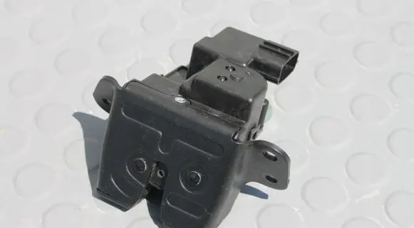 Hyundai ix35 Tailgate/trunk/boot lock/catch/latch 812302S000