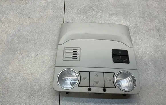 Volkswagen Sharan Front seat light 7N0947105J