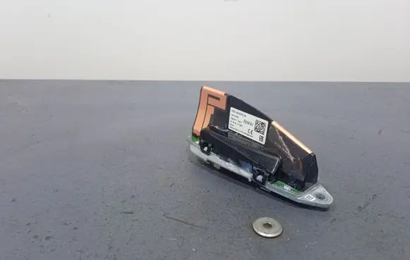BMW M4 F82 F83 Aerial GPS antenna 6826326