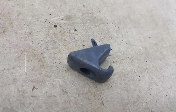 Toyota 4 Runner N120 N130 Sun visor clip/hook/bracket NOCODE