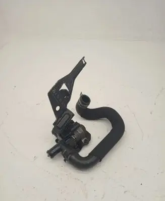 Mercedes-Benz GLE (W166 - C292) Webasto circulation pump for autonomous heater A1665000340