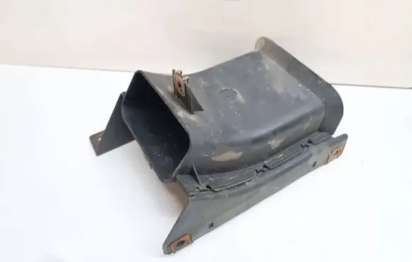 BMW 5 E60 E61 Air intake duct part 7033756 51757033756