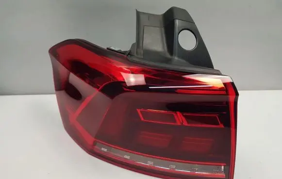 Volkswagen PASSAT B8 Rear/tail lights 3G9945095F