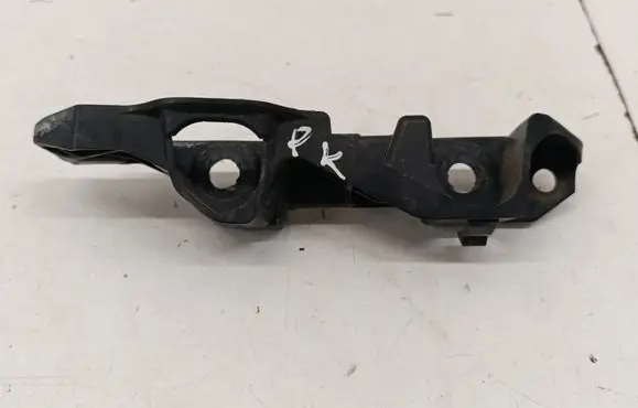 Opel Insignia B Front bumper mounting bracket 39135319
