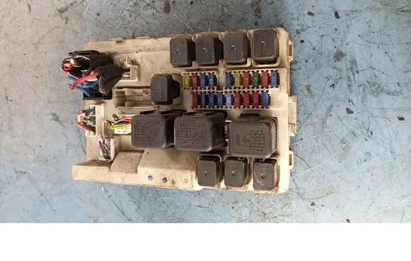 Nissan Quest Fuse box set 