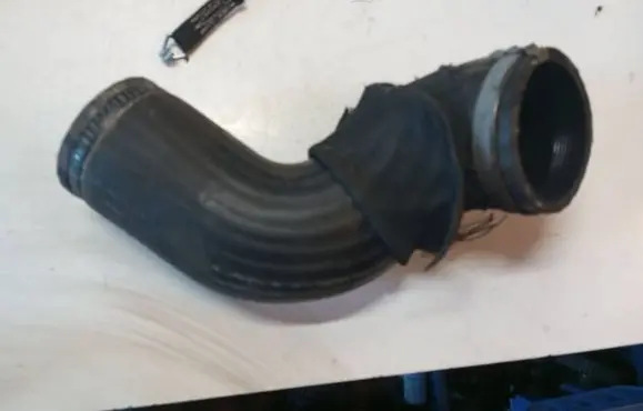 Volvo XC60 Intercooler hose/pipe 30792885