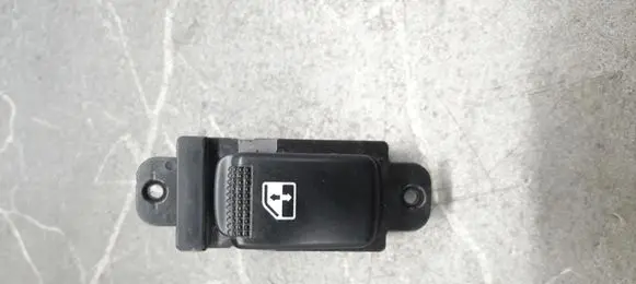KIA Rio Quarter vent window switch 621W03620