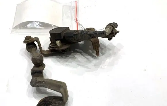Lexus CT 200H Headlight/headlamp level sensor 