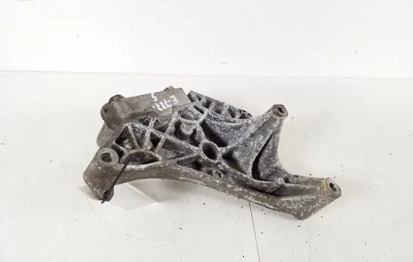 Audi A3 S3 8P Engine mounting bracket 03L199207