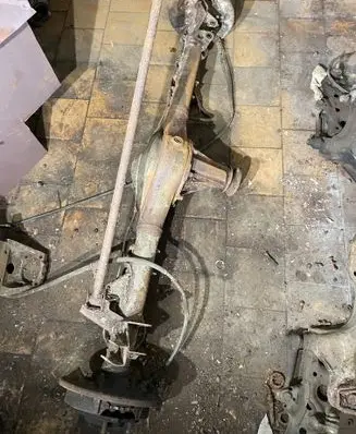 Mitsubishi Pajero Rear axle beam with reductor 