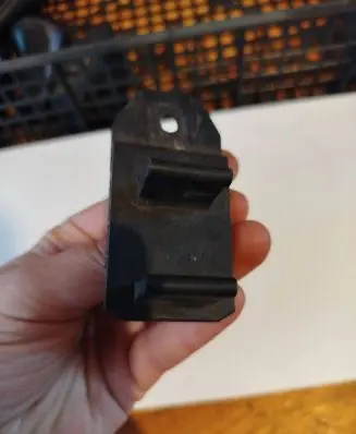 BMW 5 E39 Radiator mount bracket 2247896 ZPA804306F