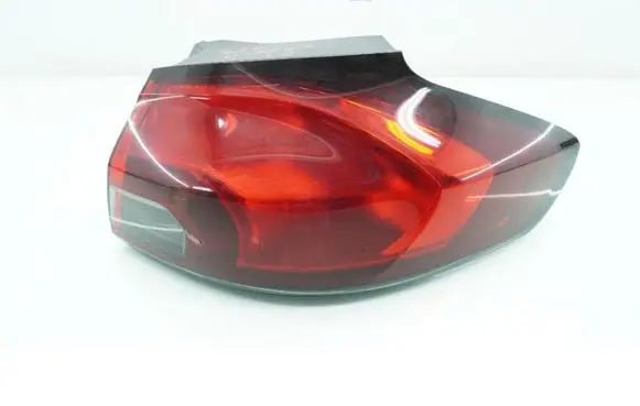 Opel Zafira C Rear/tail lights MMAUTKO17085