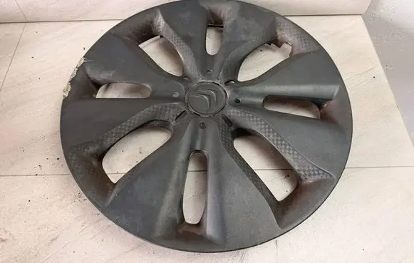 Citroen C4 Cactus R15 wheel hub/cap/trim 9685336580 9686533680 9807808577