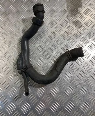 Audi A6 S6 C5 4B Engine coolant pipe/hose 4B0121101H