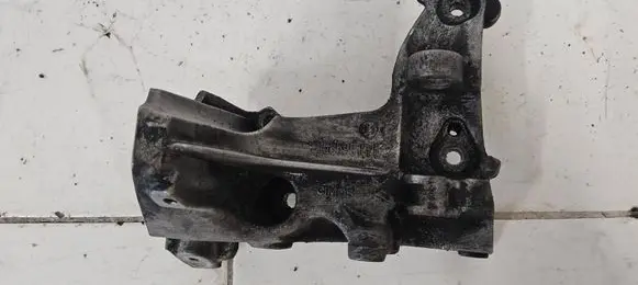 Peugeot 207 Generator/alternator bracket 9685991680