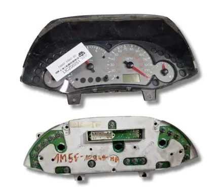 Ford Focus Speedometer (instrument cluster) F98AP-10841-BD