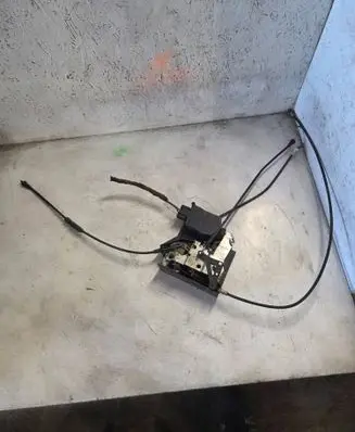 Mercedes-Benz Vito Viano W639 Rear door lock A2C53033747