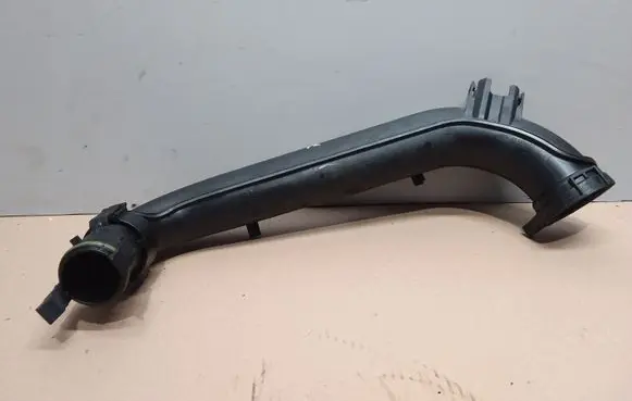 Audi A3 S3 8V Intercooler hose/pipe 04E145673C