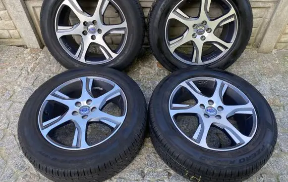 R19 alloy rim