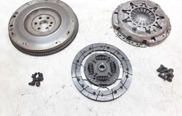 Volvo C30 Clutch set kit 322041410 122039210