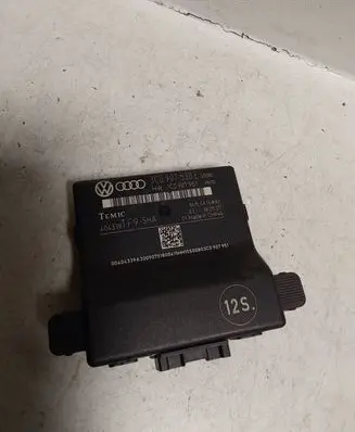Volkswagen PASSAT B6 Gateway control module 3C0907530E 3C0907951