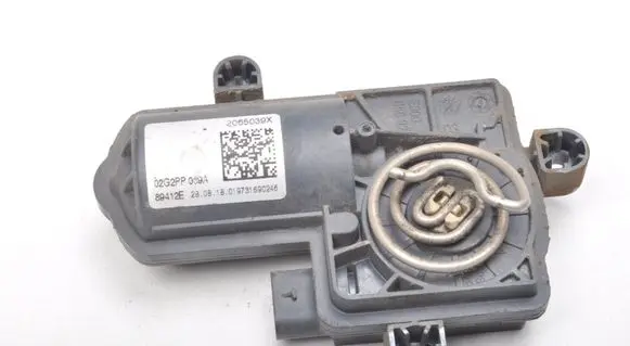 Hyundai i30 Electric throttle body valve 2065039X