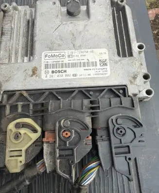 Ford Focus Engine control unit/module C1B112A650AE 0281030002