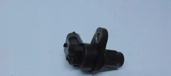 Mercedes-Benz ML AMG W164 Camshaft position sensor 0009050143