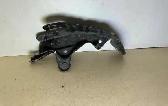 Mercedes-Benz CLS C219 Radiator support slam panel