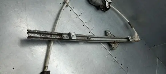 Renault Master II Front door window regulator with motor
