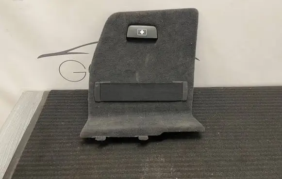 BMW 4 F36 Gran coupe Trunk/boot side trim panel 7337233