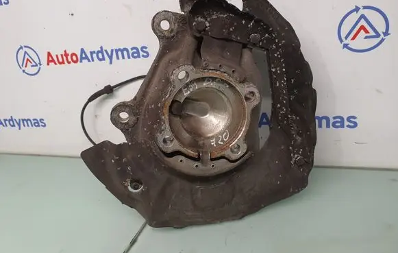 BMW 5 E39 Front wheel hub spindle knuckle 1092854 31211092854
