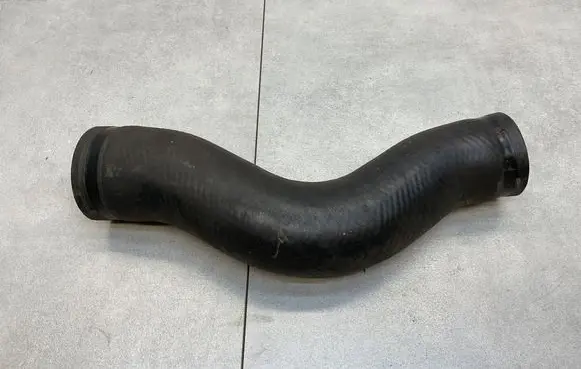 Nissan Juke I F15 Intercooler hose/pipe