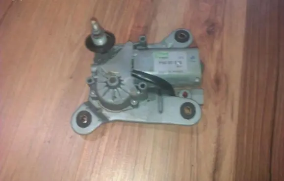 Rear window wiper motor