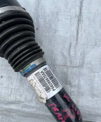 Jeep Cherokee Front driveshaft P68289670AA