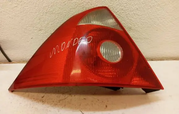 Ford Mondeo Mk III Rear/tail lights