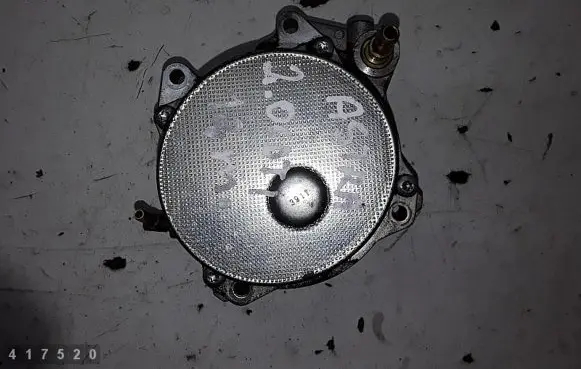 Opel Astra H Vacuum pump 55205446