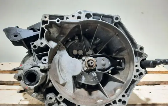Peugeot Partner Manual 5 speed gearbox 9680886610 8682054510